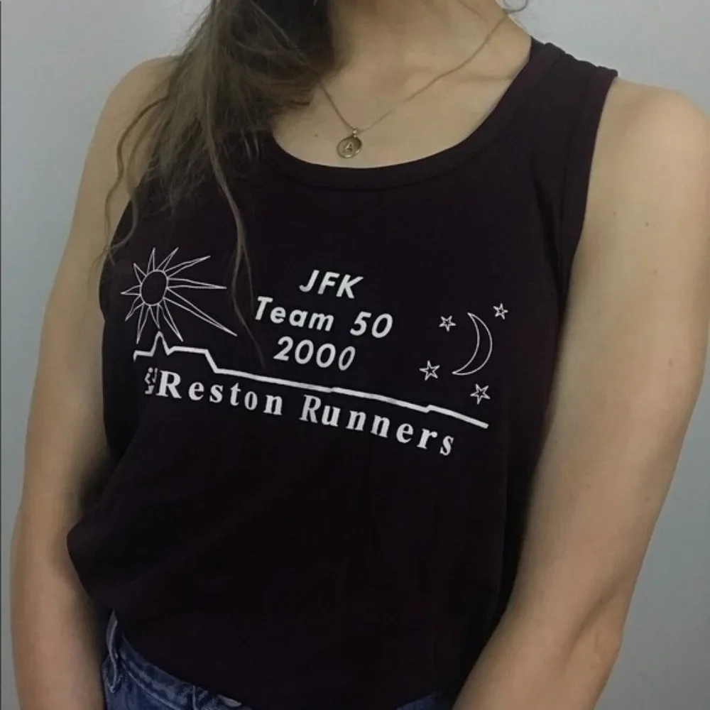 Vintage 2000 Sun Moon Maroon Running Tank JFK Reston Virginia Washington… - Picture 6 of 10
